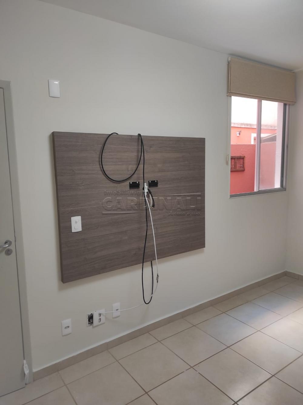 Apartamento / Padr&atilde;o em Araraquara Alugar por R$1.200,00
