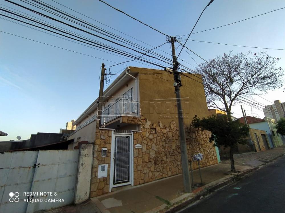 Apartamento / Kitchnet em Araraquara Alugar por R$750,00