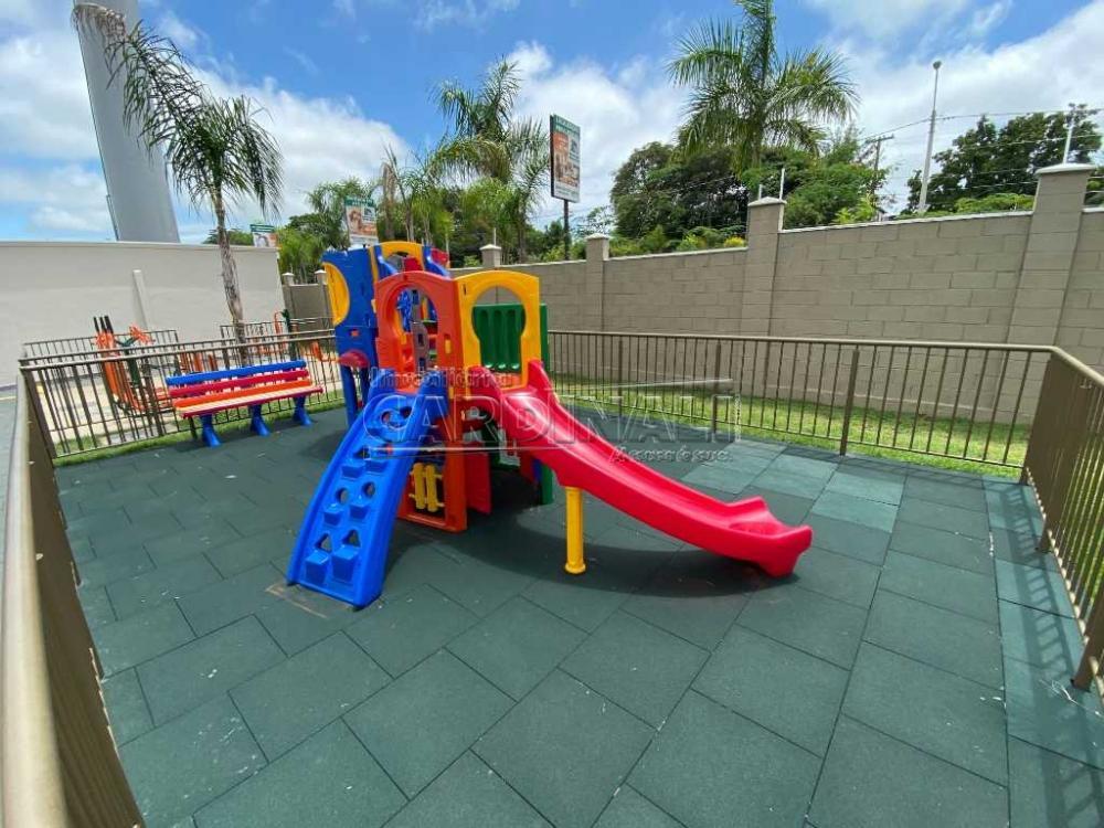 Alugar Apartamento / Padr&atilde;o em S&atilde;o Carlos R$ 1.112,00 - Foto 3