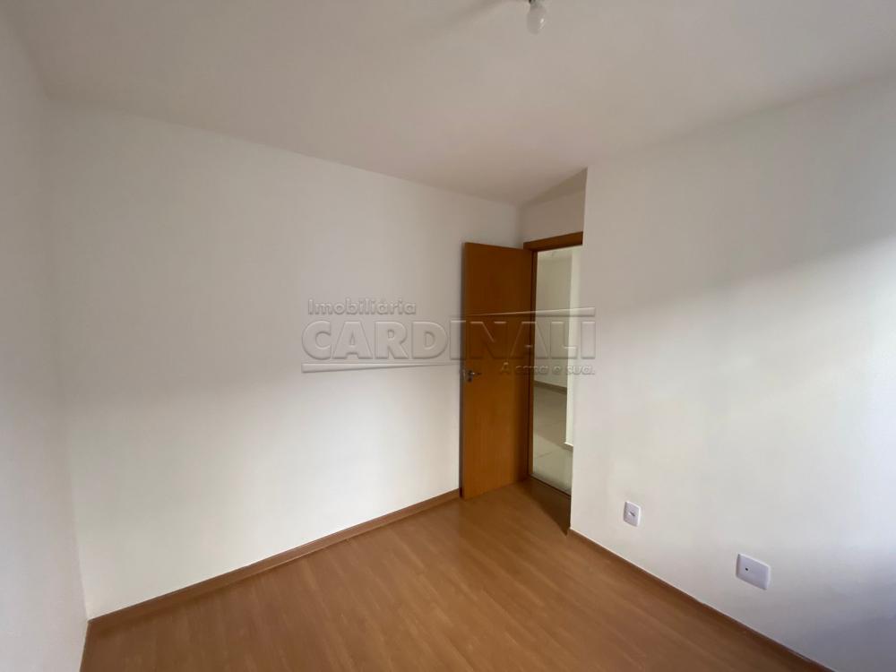 Alugar Apartamento / Padr&atilde;o em S&atilde;o Carlos R$ 1.112,00 - Foto 7