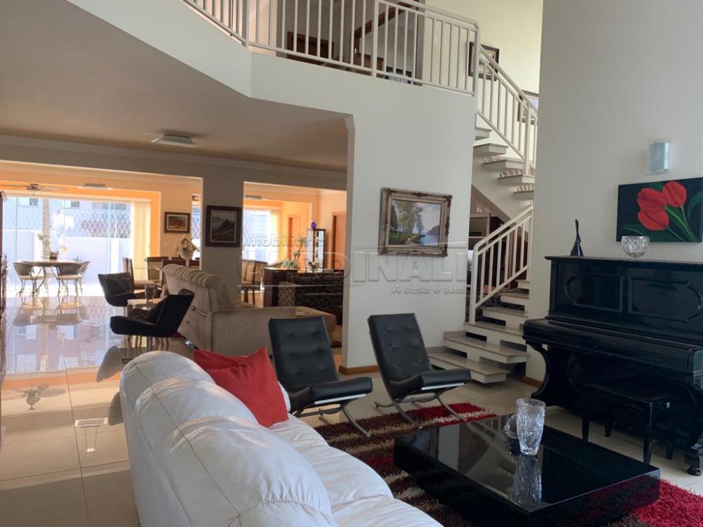 Casa / Condom&iacute;nio em S&atilde;o Carlos 