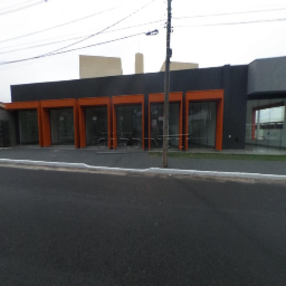 Comercial / Sal&atilde;o em Araraquara Alugar por R$1.750,00