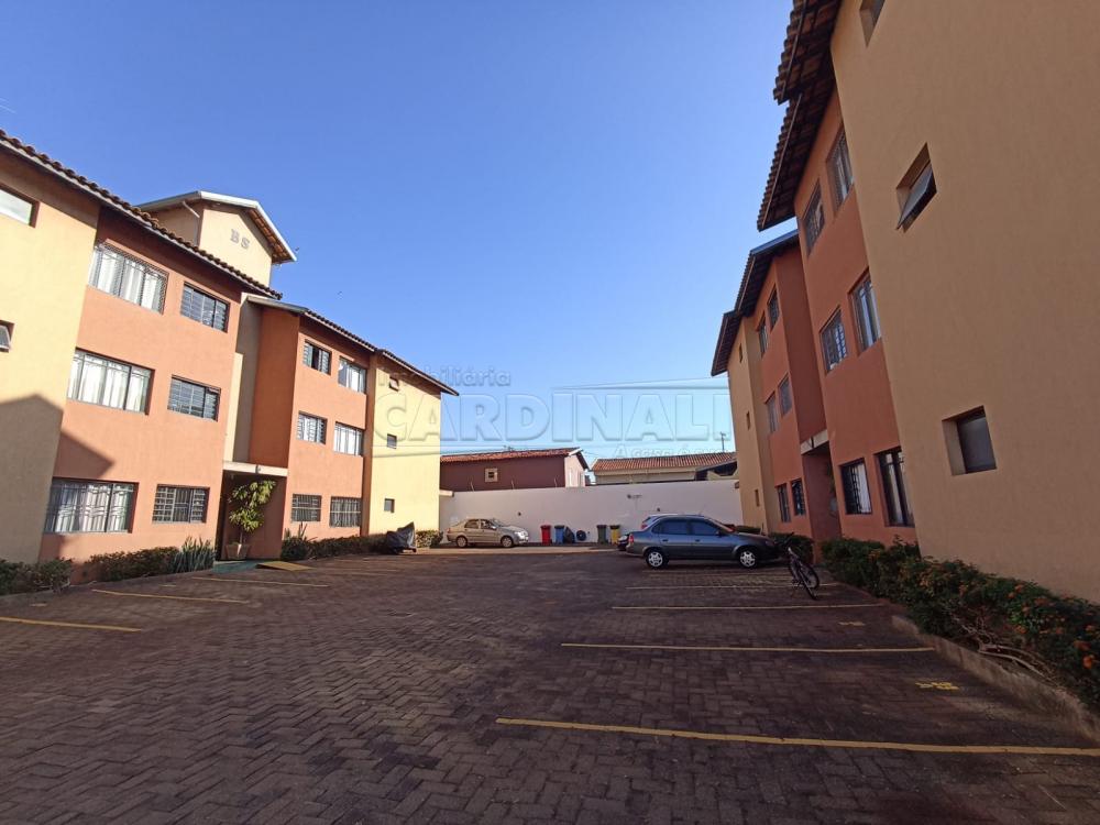 Comprar Apartamento / Padr&atilde;o em S&atilde;o Carlos R$ 265.000,00 - Foto 1