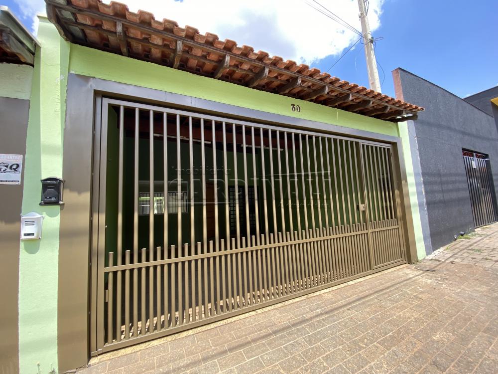 Alugar Casa / Padr&atilde;o em S&atilde;o Carlos R$ 2.223,00 - Foto 1