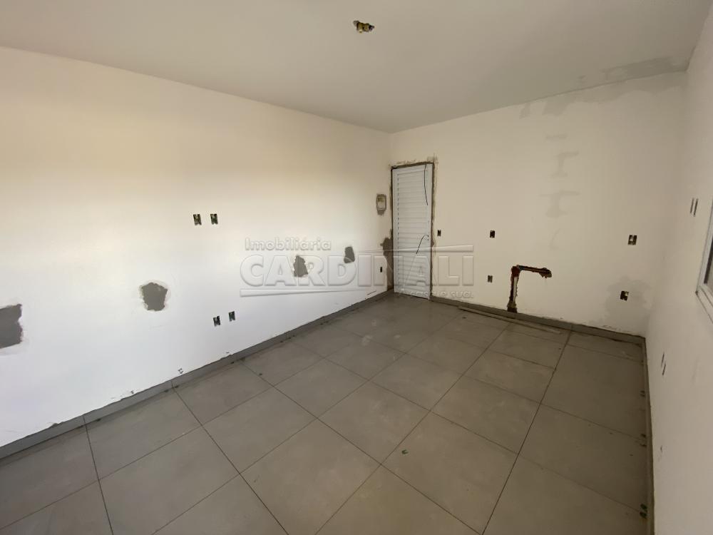 Alugar Apartamento / Kitchnet em S&atilde;o Carlos R$ 778,00 - Foto 2