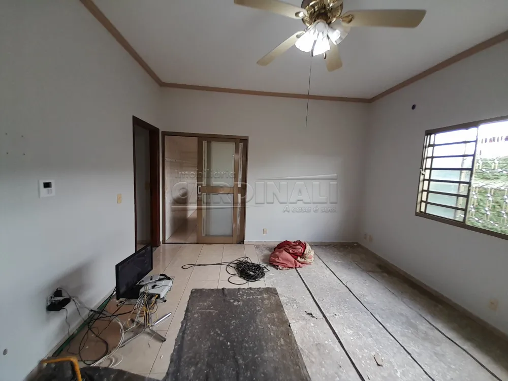 Casa / Padr&atilde;o em S&atilde;o Carlos Alugar por R$3.334,00