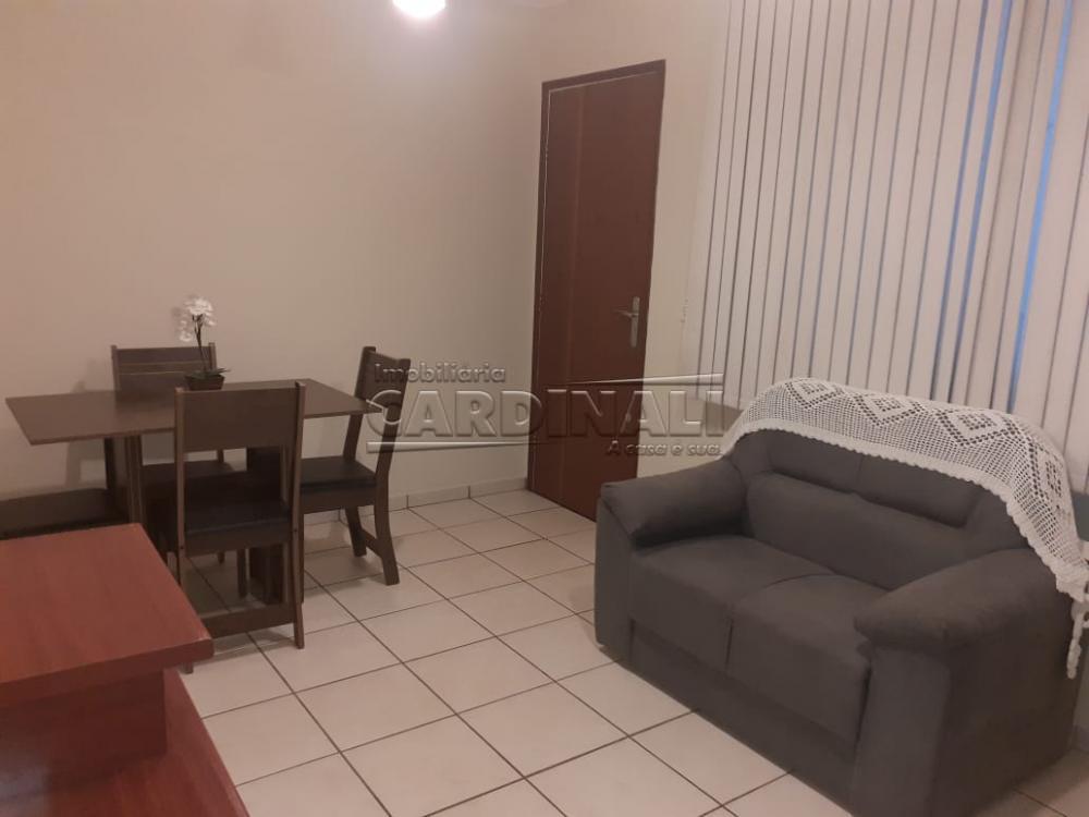 Alugar Apartamento / Padr&atilde;o em S&atilde;o Carlos R$ 1.334,00 - Foto 3