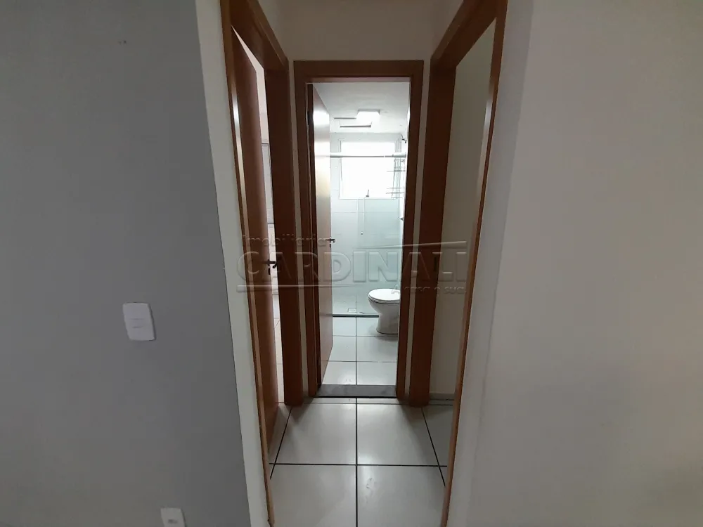 Alugar Apartamento / Padr&atilde;o em S&atilde;o Carlos R$ 778,00 - Foto 6