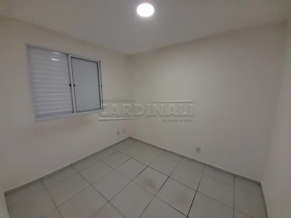 Alugar Apartamento / Padr&atilde;o em S&atilde;o Carlos R$ 778,00 - Foto 7