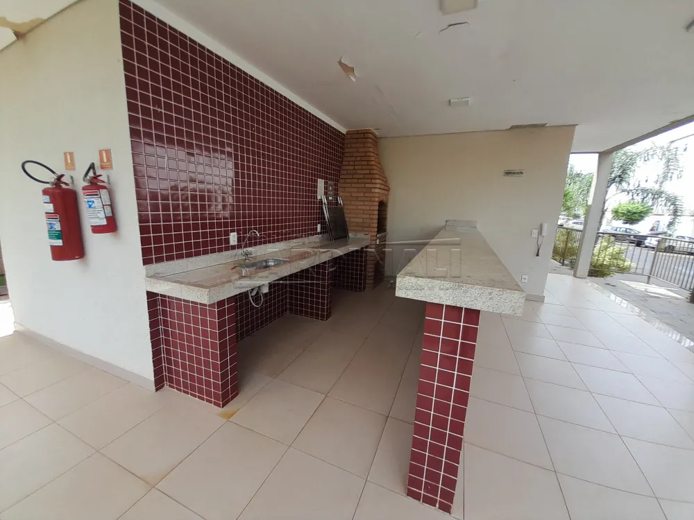 Alugar Apartamento / Padr&atilde;o em S&atilde;o Carlos R$ 778,00 - Foto 14