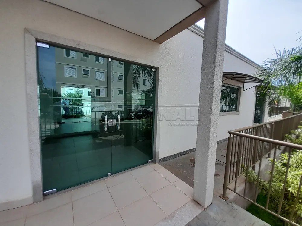 Alugar Apartamento / Padr&atilde;o em S&atilde;o Carlos R$ 778,00 - Foto 16