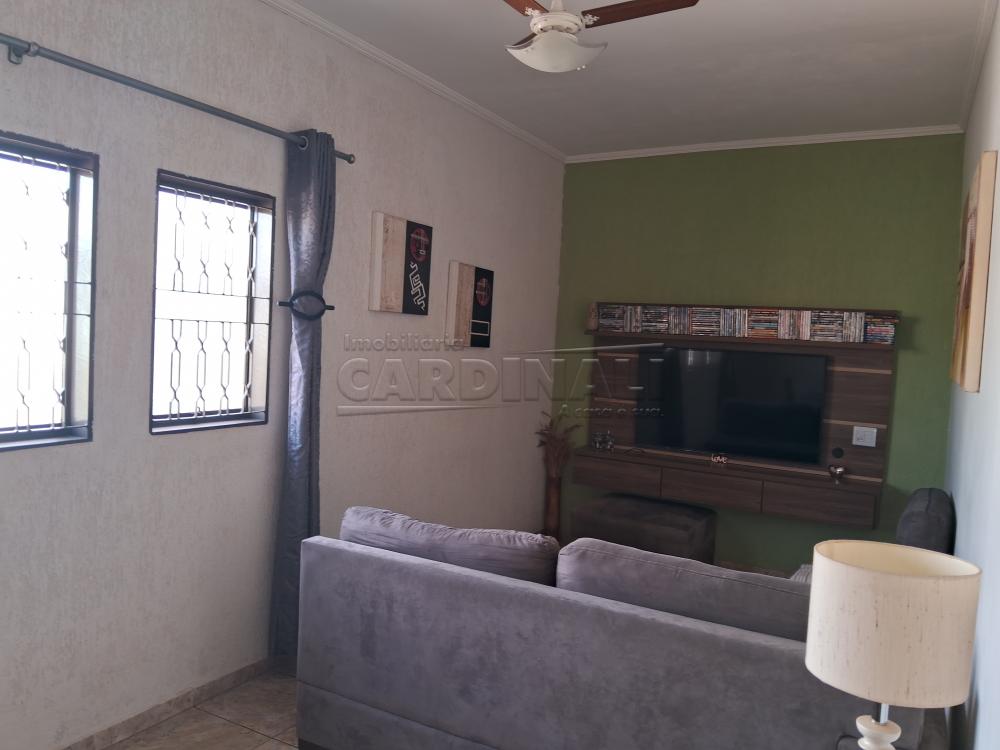 Alugar Casa / Padr&atilde;o em Araraquara R$ 2.200,00 - Foto 2
