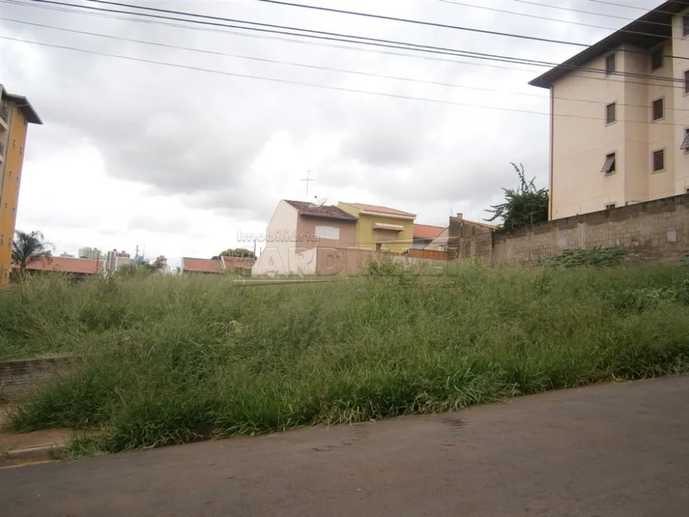 Terreno / Padr&atilde;o em S&atilde;o Carlos 