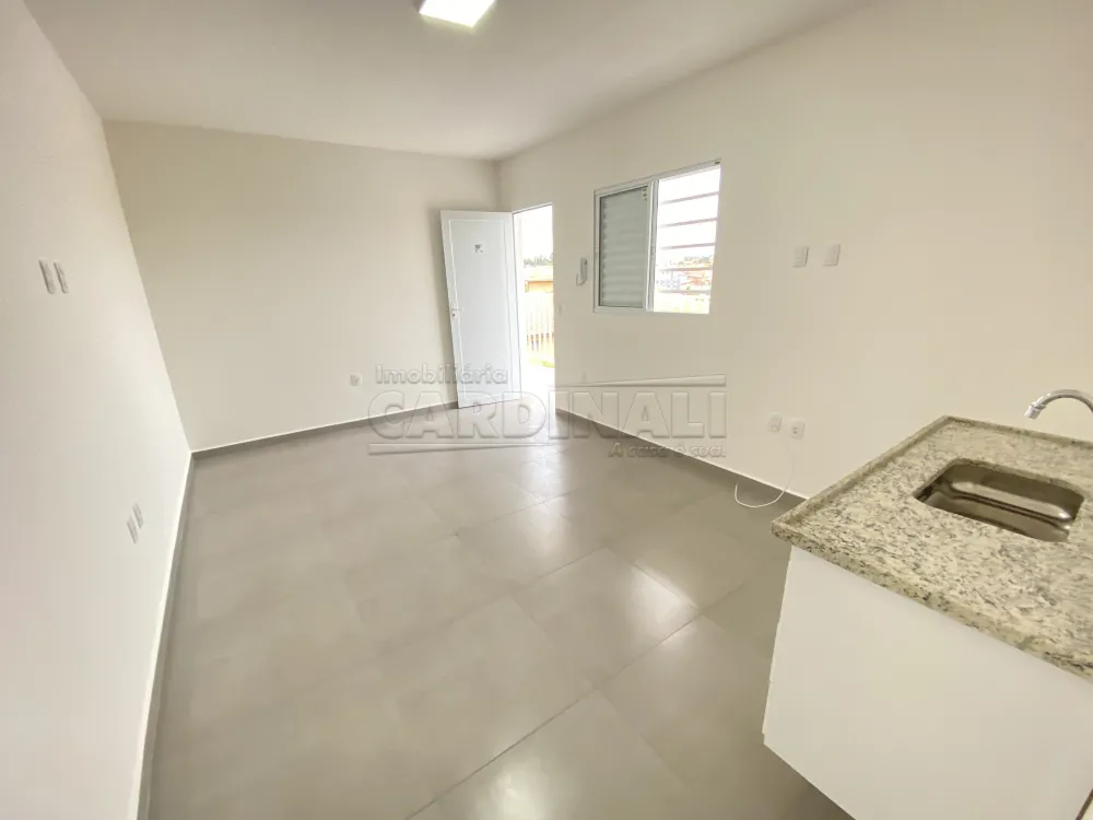 Alugar Apartamento / Kitchnet em S&atilde;o Carlos R$ 889,00 - Foto 4