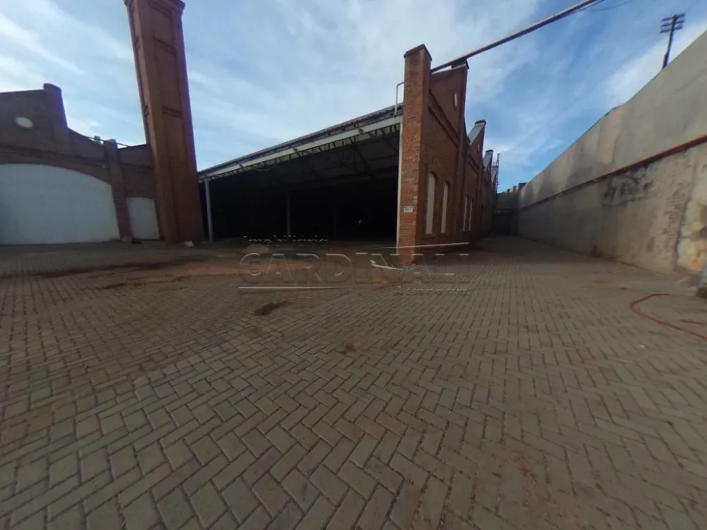 Comercial / Barrac&atilde;o em S&atilde;o Carlos 