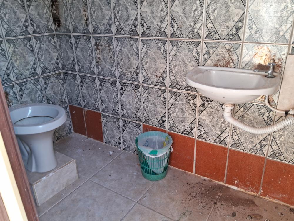Alugar Comercial / Sal&atilde;o em Araraquara R$ 700,00 - Foto 8