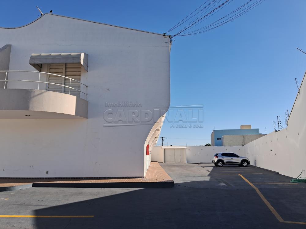 Alugar Apartamento / Kitchnet em Araraquara R$ 700,00 - Foto 2