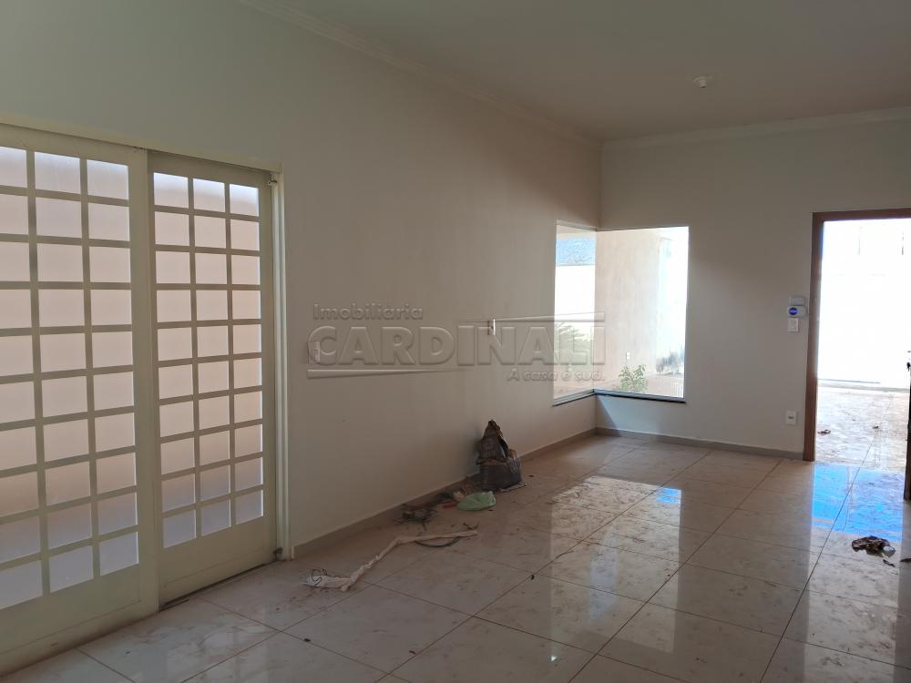 Alugar Casa / Padr&atilde;o em Araraquara R$ 1.112,00 - Foto 4