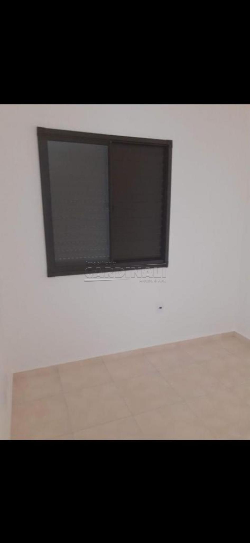 Comprar Apartamento / Padr&atilde;o em Araraquara R$ 155.000,00 - Foto 11