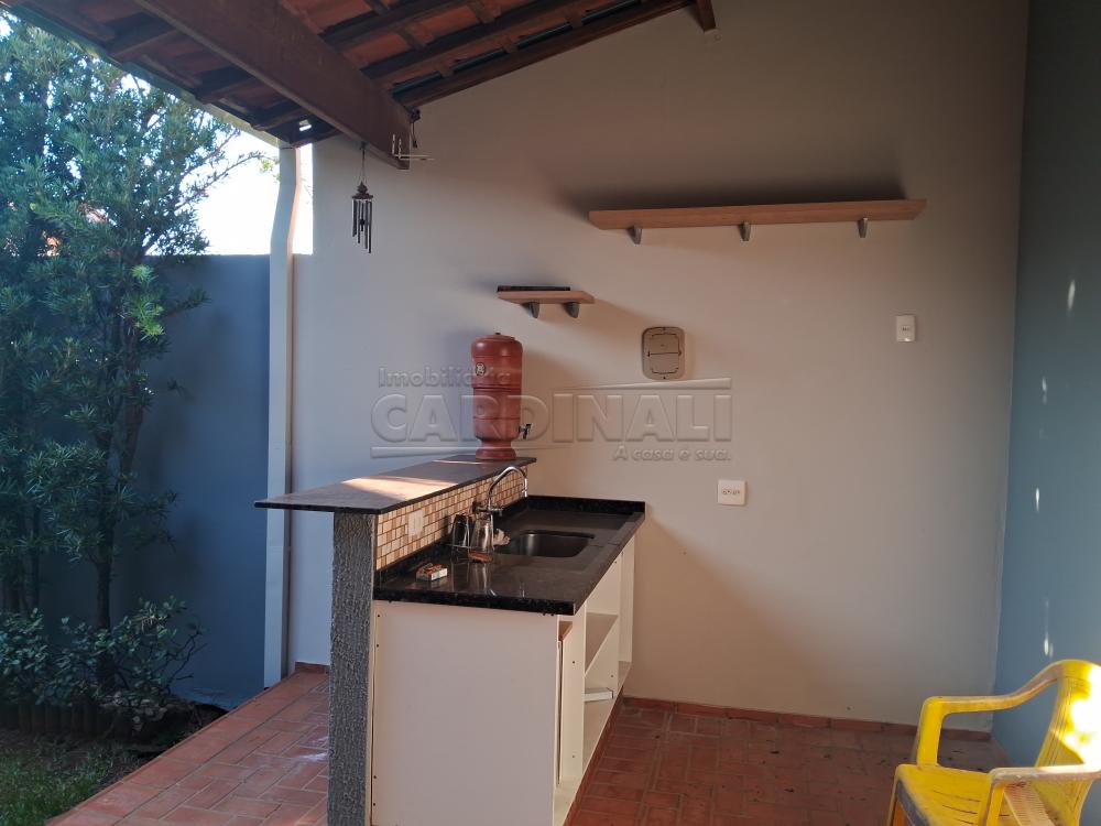 Alugar Casa / Padr&atilde;o em Araraquara R$ 1.800,00 - Foto 3