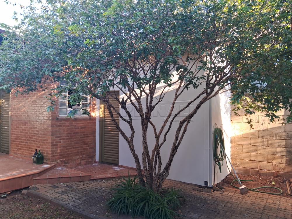Alugar Casa / Padr&atilde;o em Araraquara R$ 1.800,00 - Foto 17