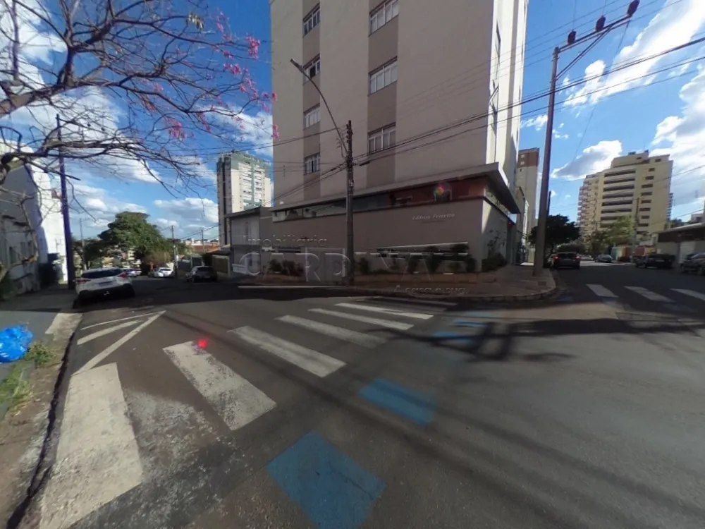 Apartamento / Padr&atilde;o em S&atilde;o Carlos 