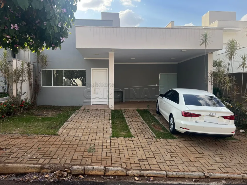 Casa / Condom&iacute;nio em Araraquara 
