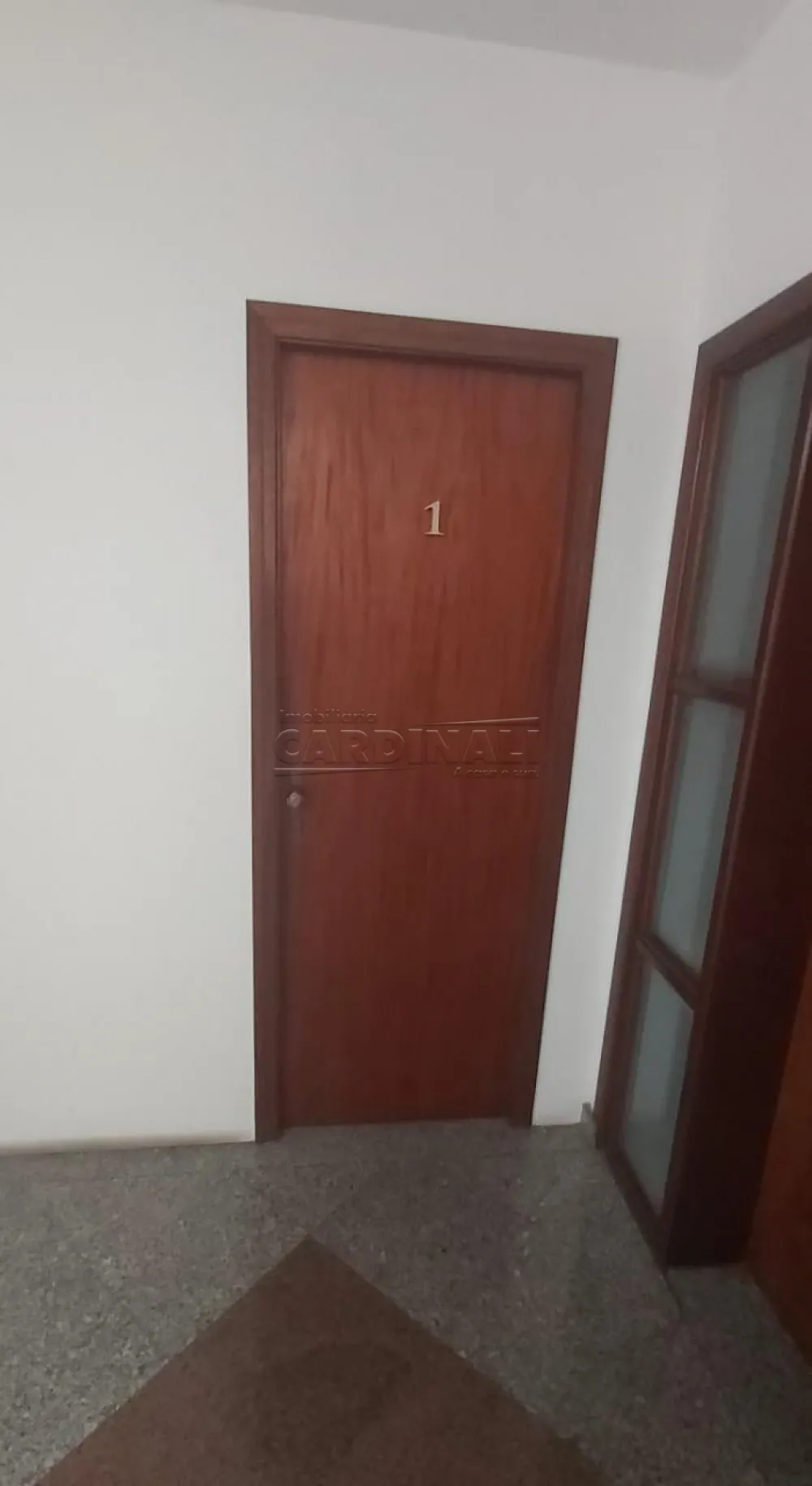 Comercial / Sala / Sal&atilde;o com Condom&iacute;nio em Campinas Alugar por R$700,00