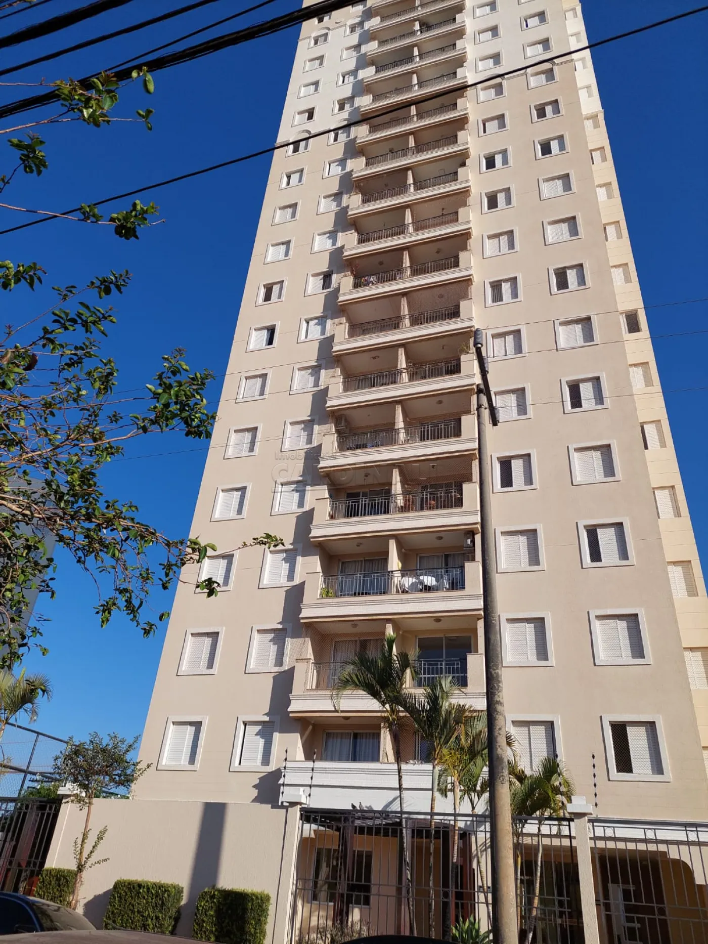Apartamento / Padr&atilde;o em S&atilde;o Carlos 