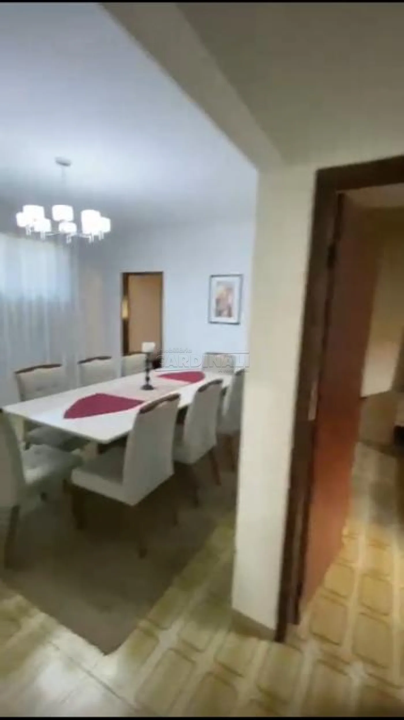 Comprar Casa / Padr&atilde;o em Araraquara R$ 510.000,00 - Foto 3