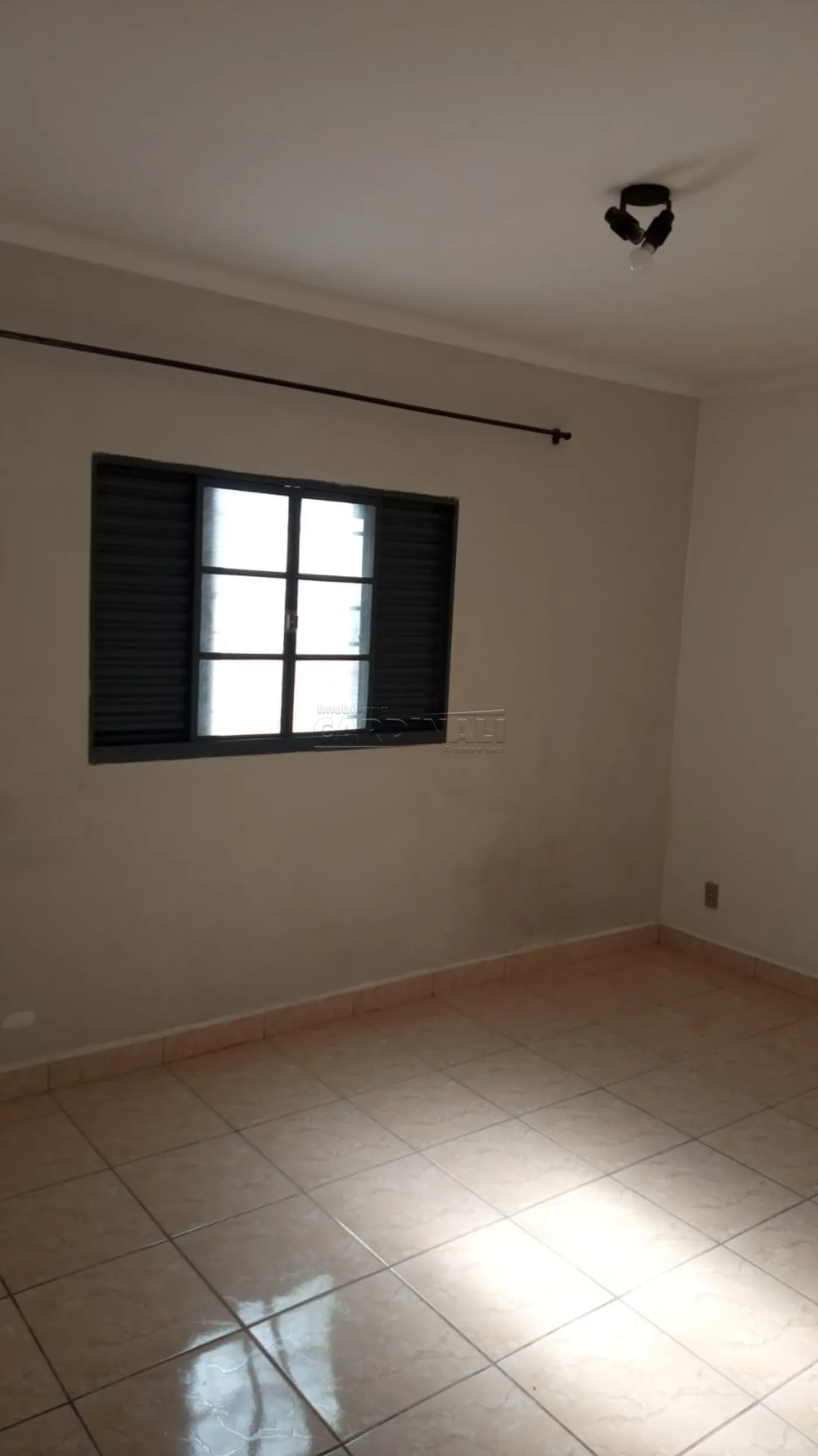 Alugar Apartamento / Padr&atilde;o em S&atilde;o Carlos R$ 1.445,00 - Foto 3