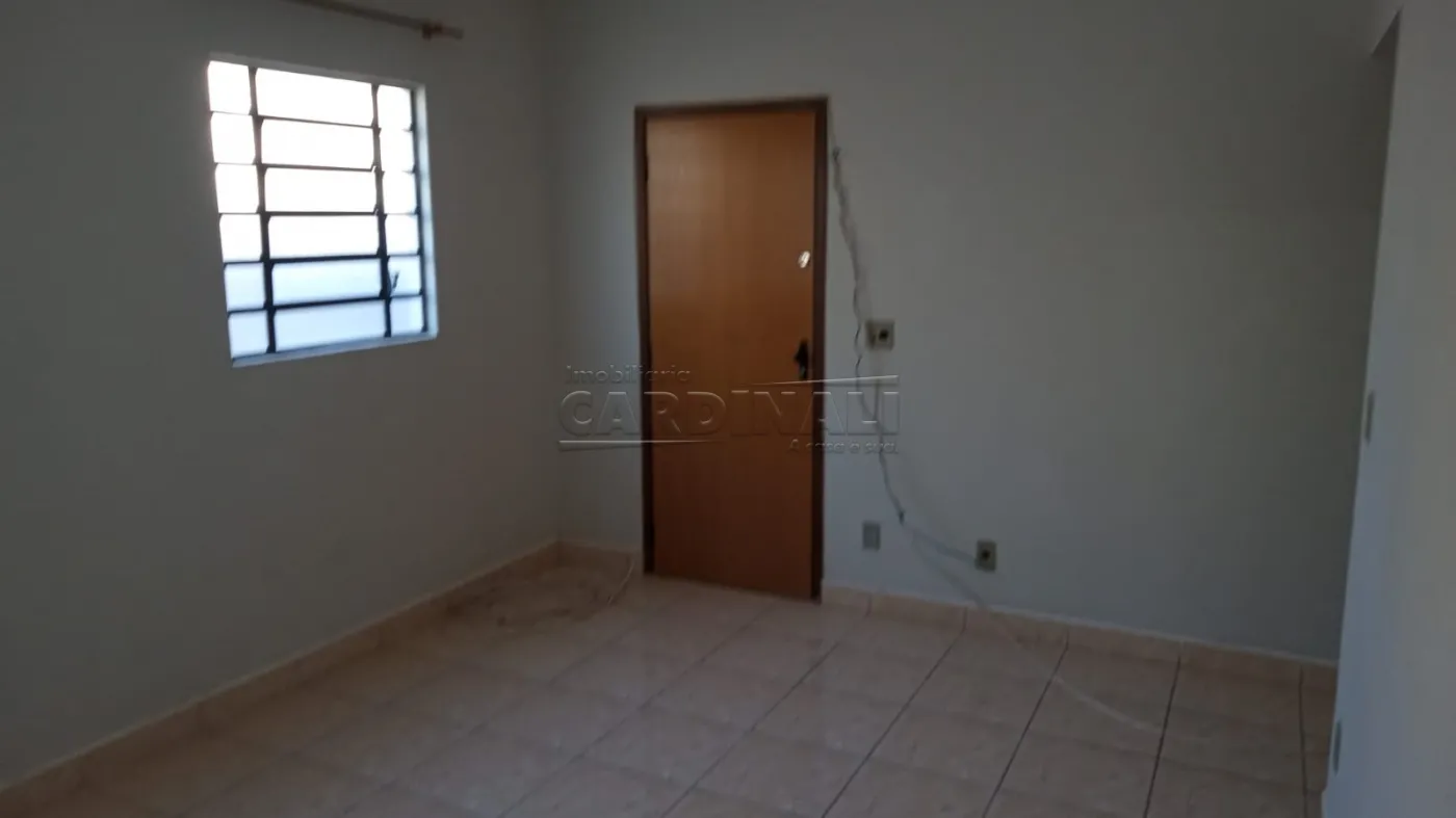 Alugar Apartamento / Padr&atilde;o em S&atilde;o Carlos R$ 1.445,00 - Foto 7