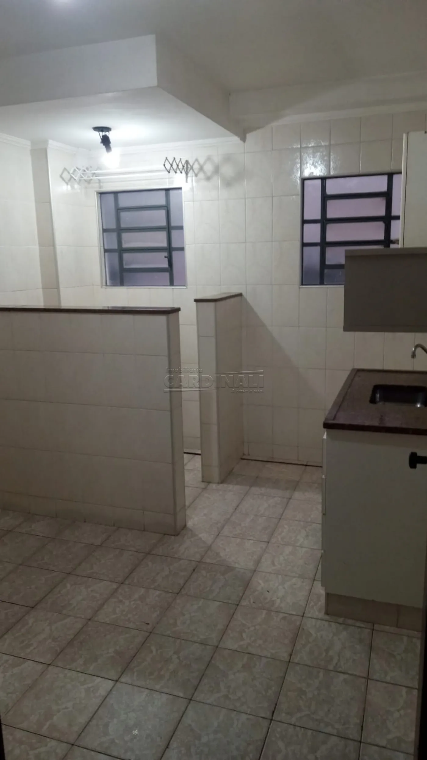 Alugar Apartamento / Padr&atilde;o em S&atilde;o Carlos R$ 1.445,00 - Foto 9
