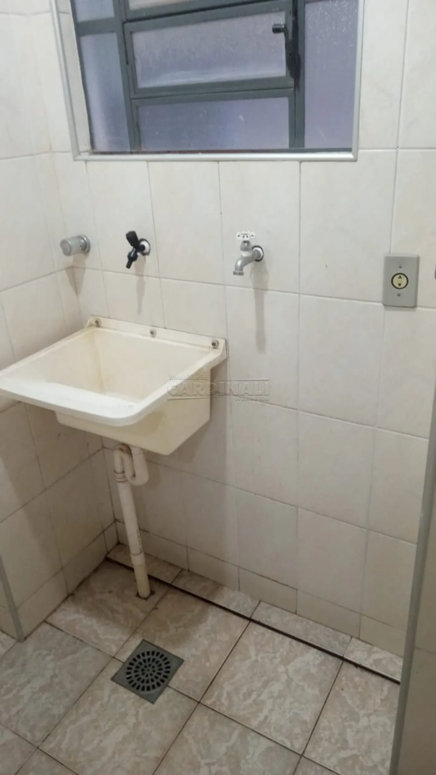 Alugar Apartamento / Padr&atilde;o em S&atilde;o Carlos R$ 1.445,00 - Foto 10