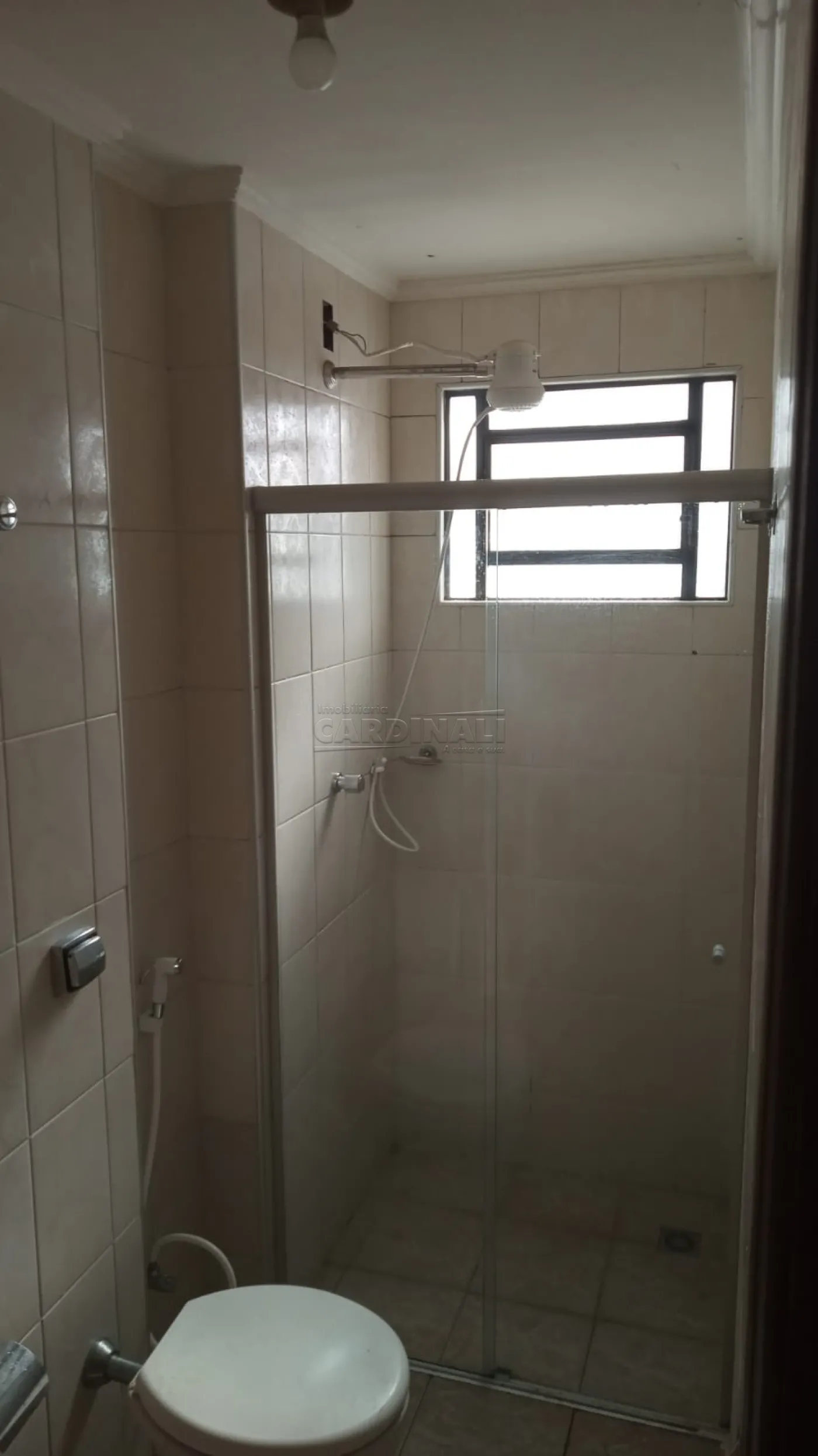 Alugar Apartamento / Padr&atilde;o em S&atilde;o Carlos R$ 1.445,00 - Foto 13