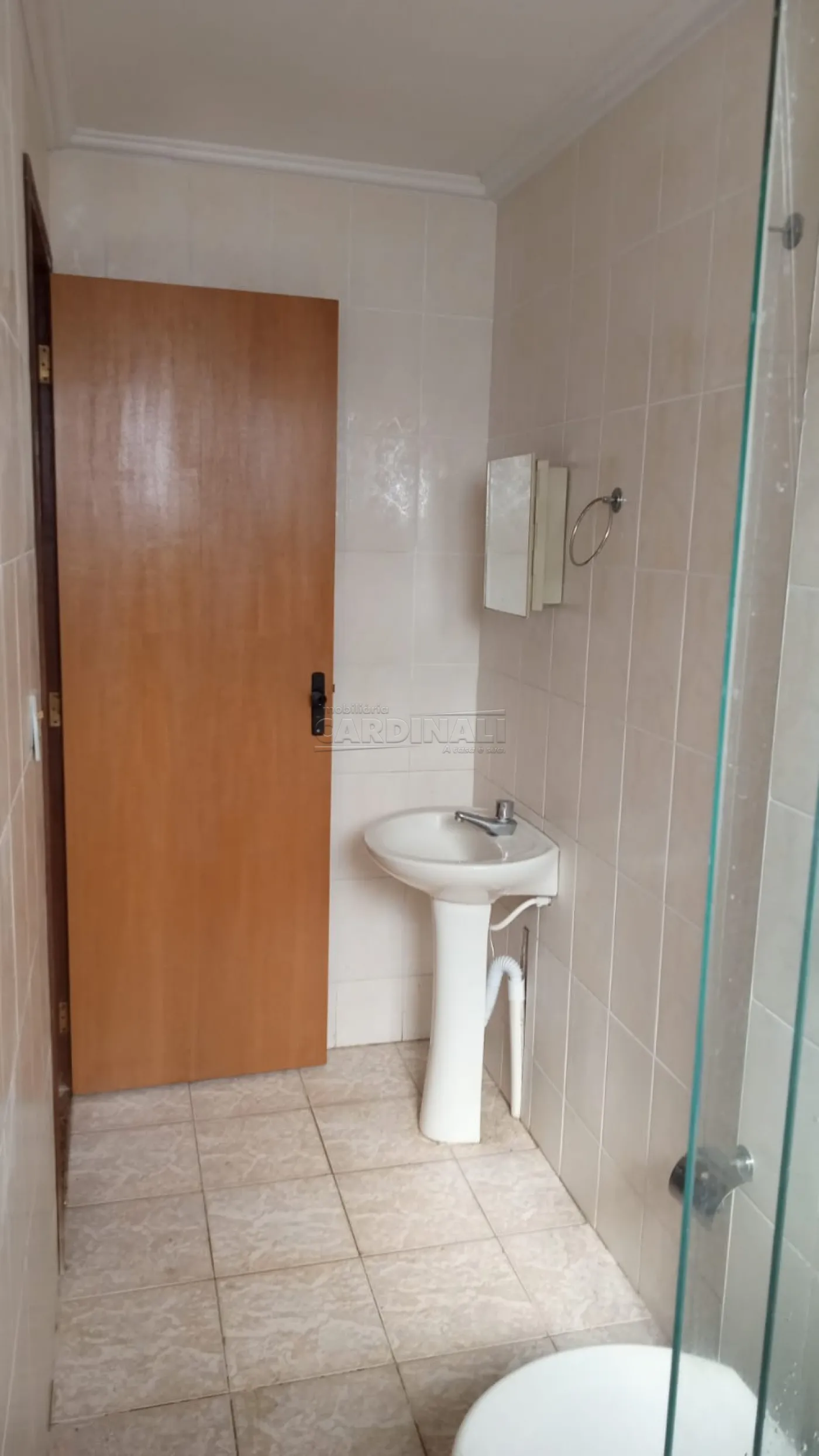 Alugar Apartamento / Padr&atilde;o em S&atilde;o Carlos R$ 1.445,00 - Foto 14