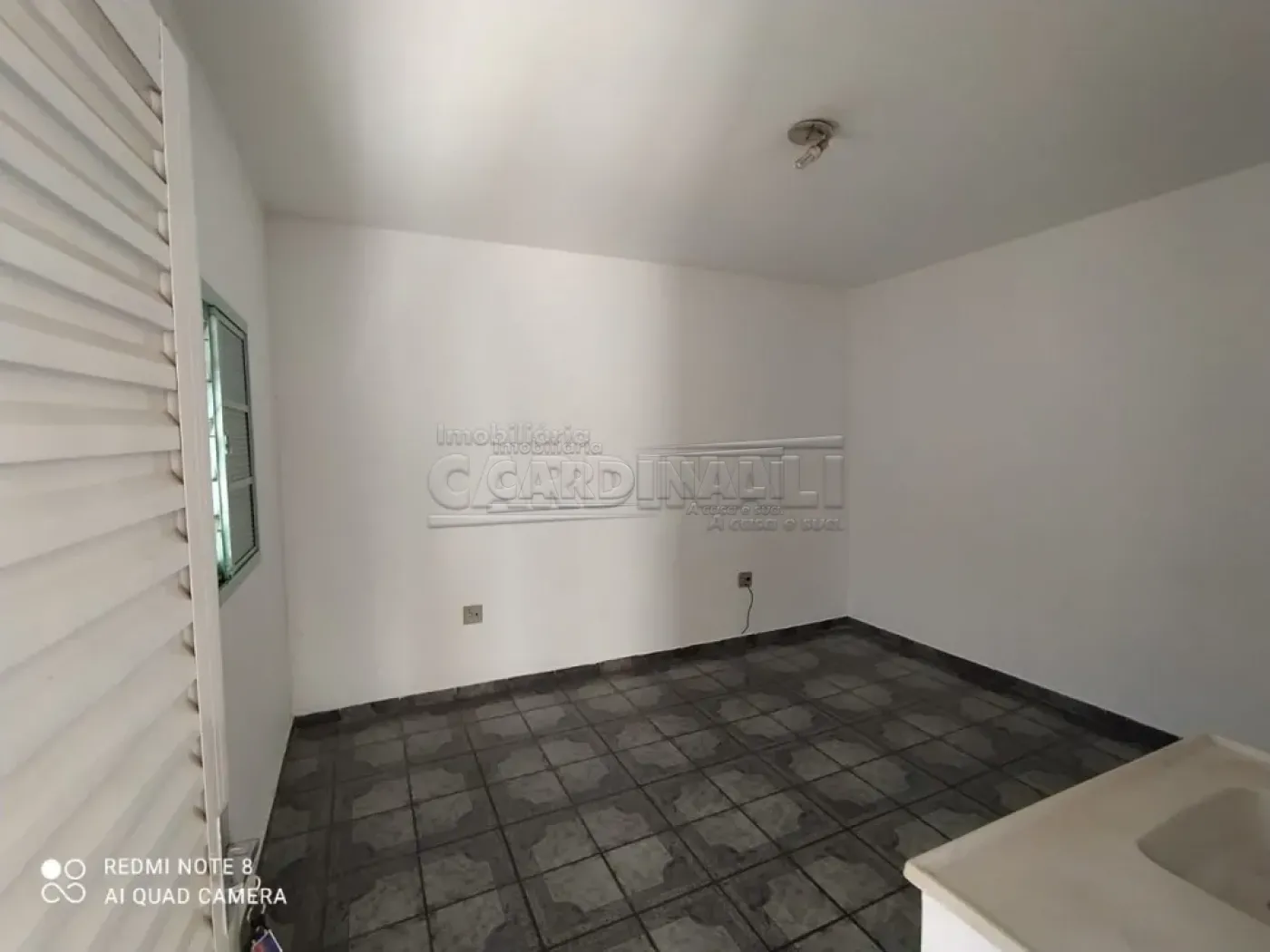 Apartamento / Kitchnet em Araraquara Alugar por R$600,00