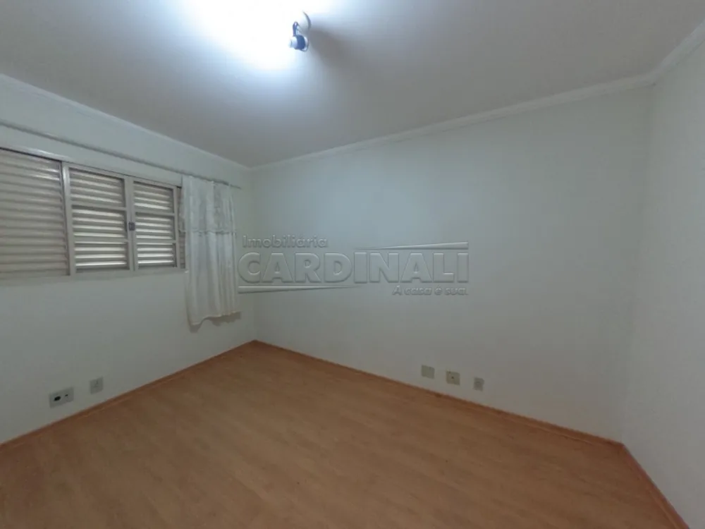 Apartamento / Padrão em São Carlos 