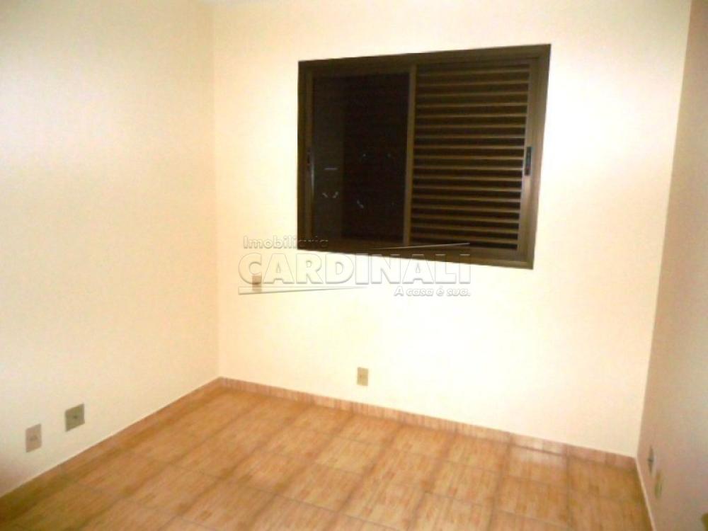 Alugar Apartamento / Padr&atilde;o em S&atilde;o Carlos R$ 930,00 - Foto 7