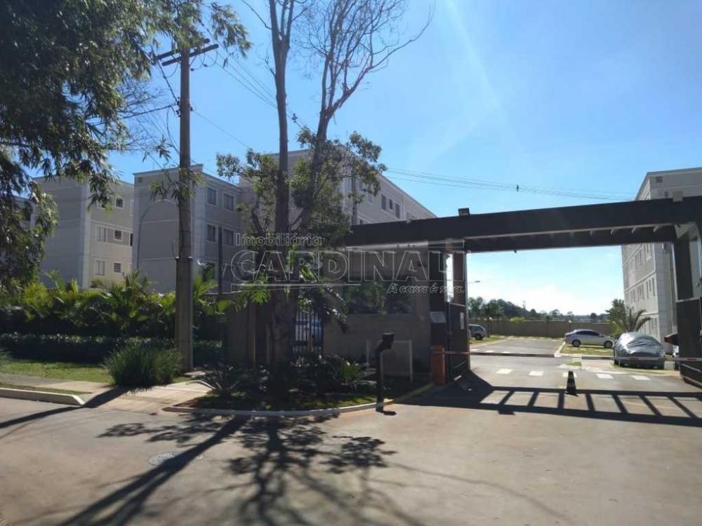 Alugar Apartamento / Padr&atilde;o em S&atilde;o Carlos R$ 1.112,00 - Foto 1