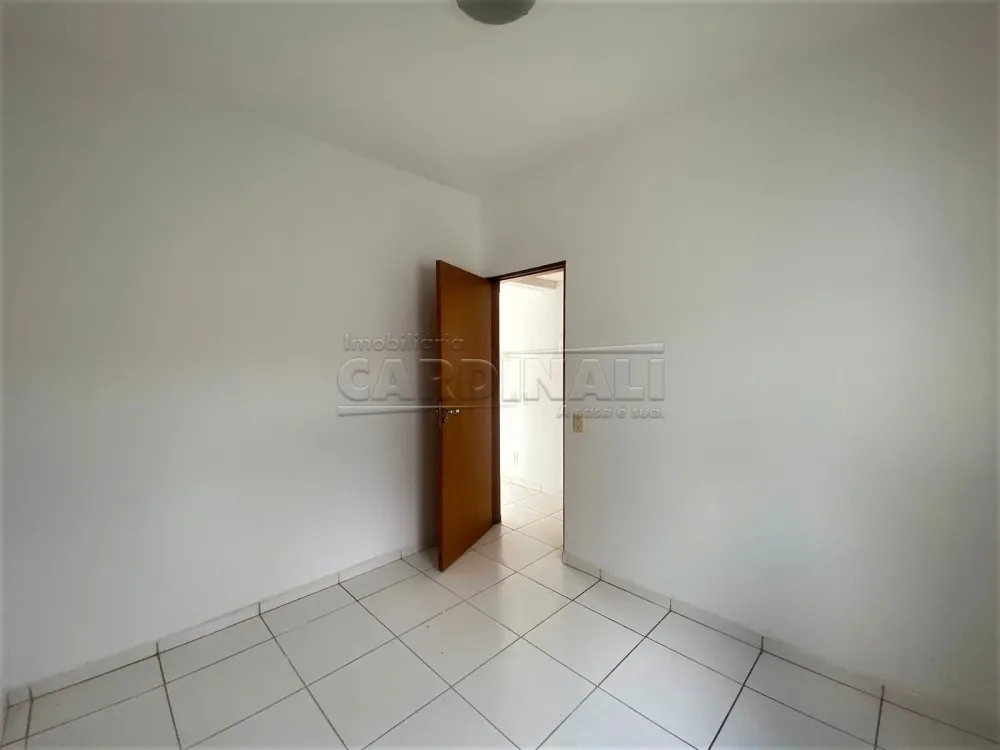 Alugar Casa / Sobrado em S&atilde;o Carlos R$ 1.360,00 - Foto 10