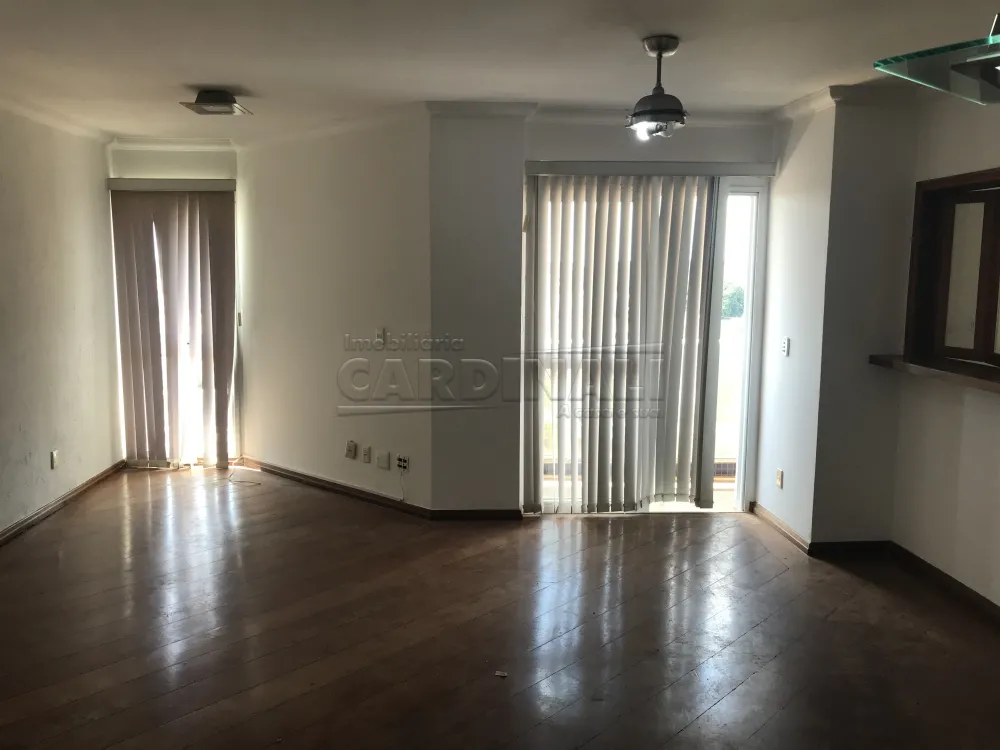 Alugar Apartamento / Duplex em S&atilde;o Carlos R$ 1.667,00 - Foto 1