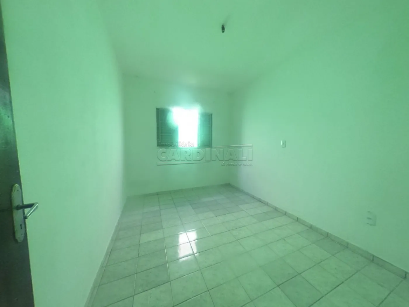 Alugar Casa / Padr&atilde;o em S&atilde;o Carlos R$ 1.334,00 - Foto 4