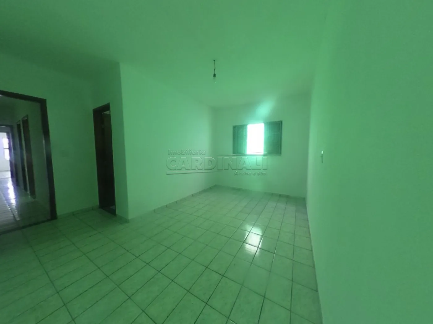 Alugar Casa / Padr&atilde;o em S&atilde;o Carlos R$ 1.334,00 - Foto 5