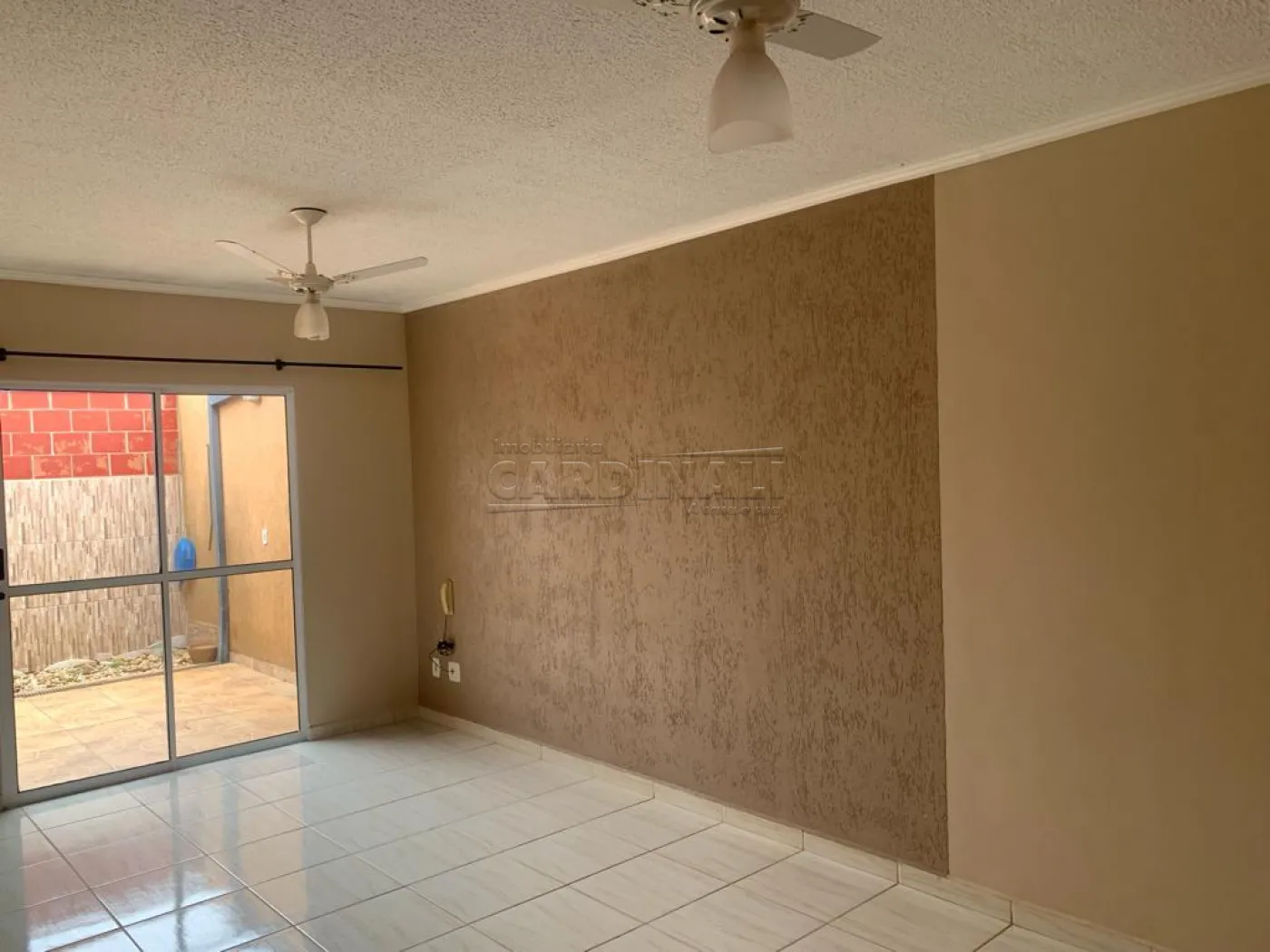 Casa / Condom&iacute;nio em S&atilde;o Carlos 