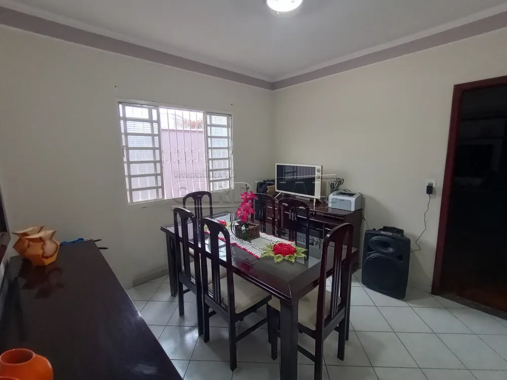 Comprar Casa / Padr&atilde;o em S&atilde;o Carlos R$ 450.000,00 - Foto 4