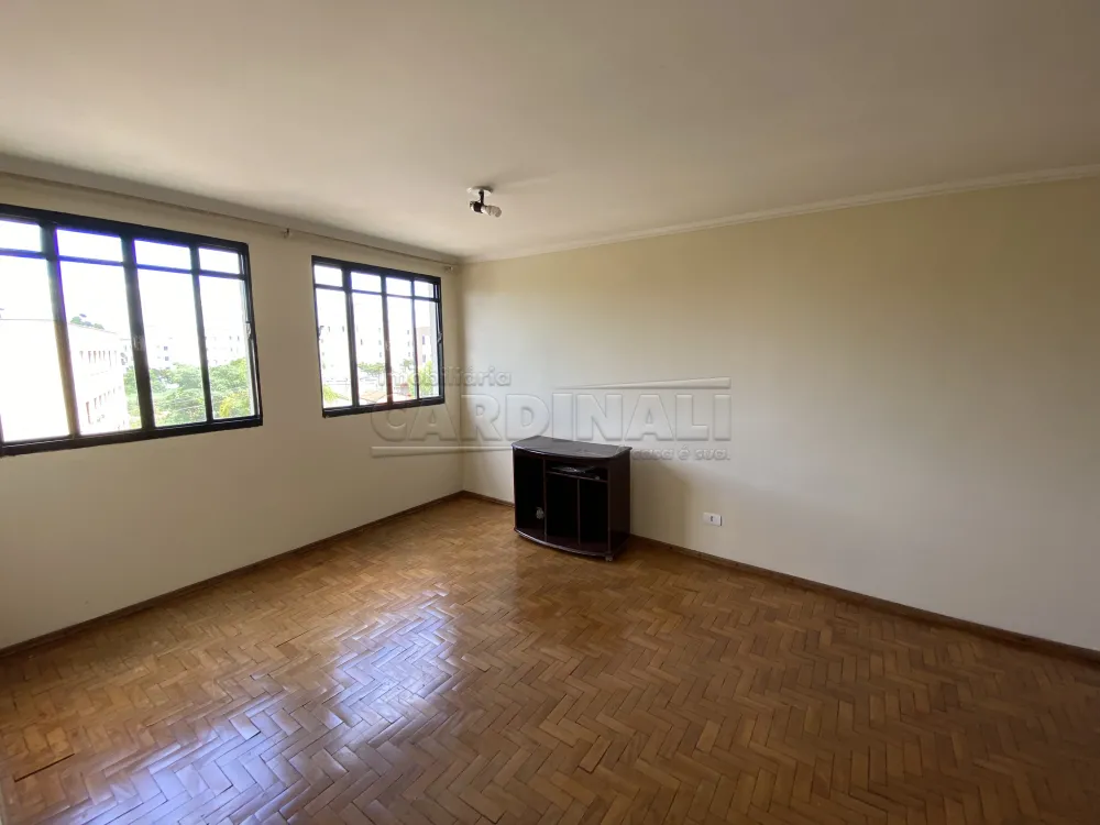 Alugar Apartamento / Padr&atilde;o em S&atilde;o Carlos R$ 1.111,25 - Foto 4