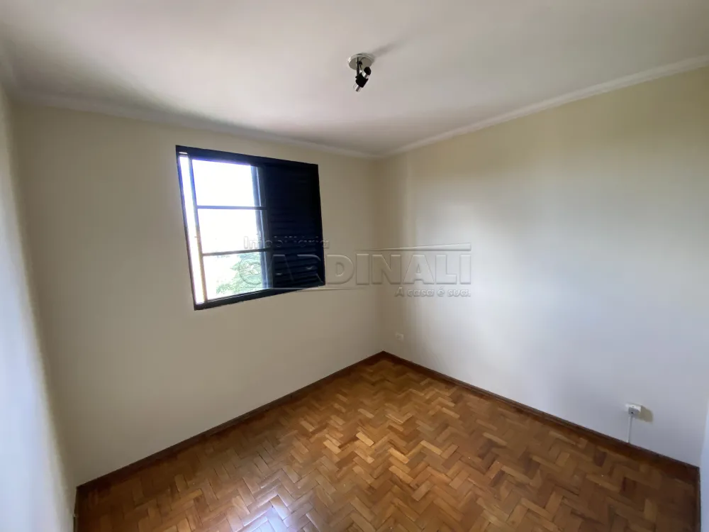 Alugar Apartamento / Padr&atilde;o em S&atilde;o Carlos R$ 1.111,25 - Foto 9