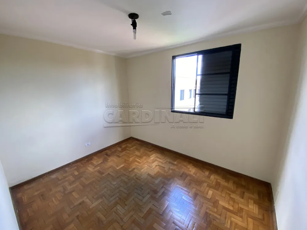 Alugar Apartamento / Padr&atilde;o em S&atilde;o Carlos R$ 1.111,25 - Foto 11