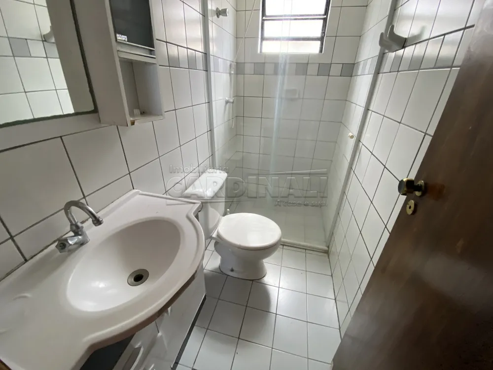Alugar Apartamento / Padr&atilde;o em S&atilde;o Carlos R$ 1.111,25 - Foto 14